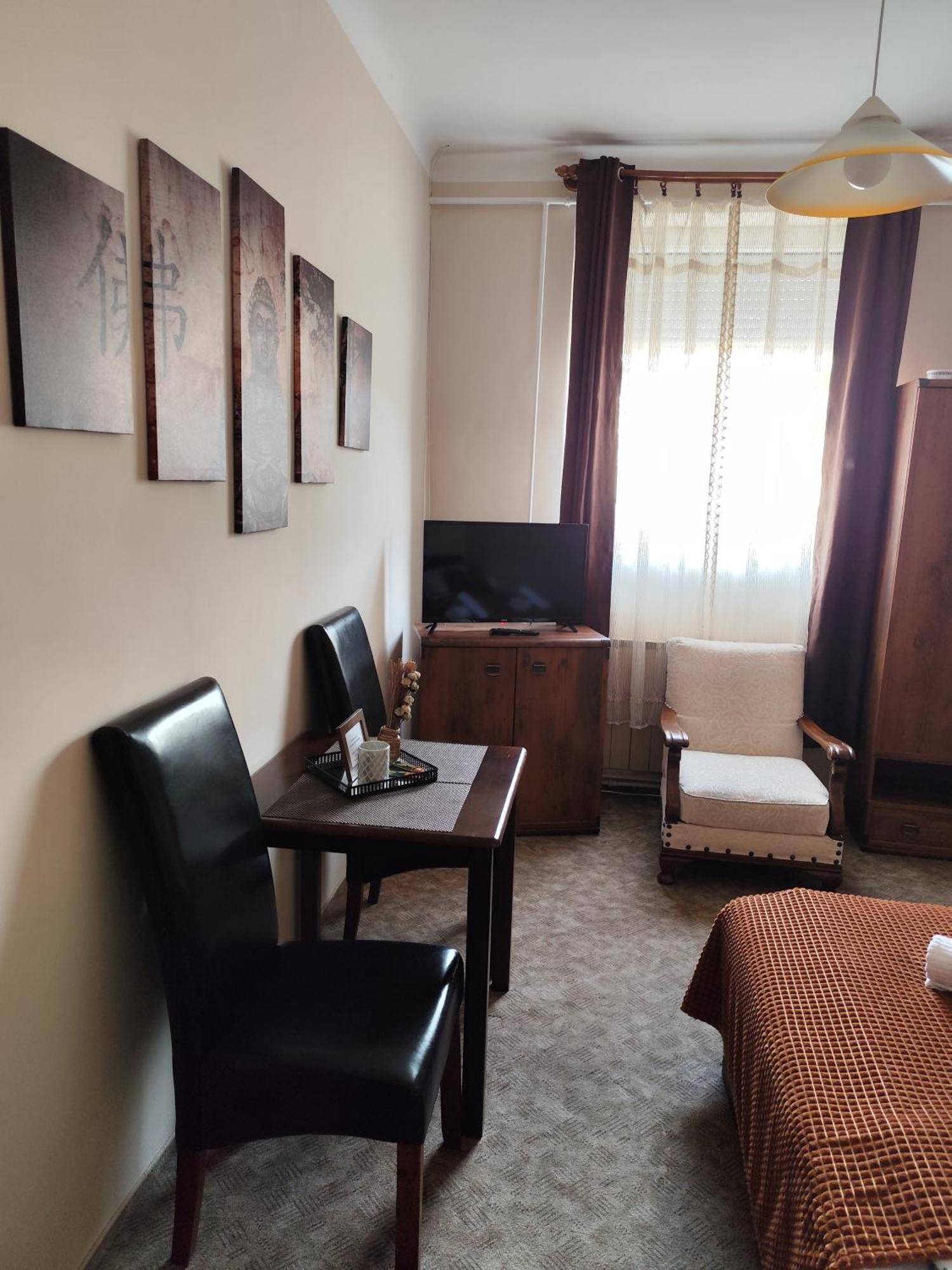 Bazilika Vendégház Eger Esterno foto