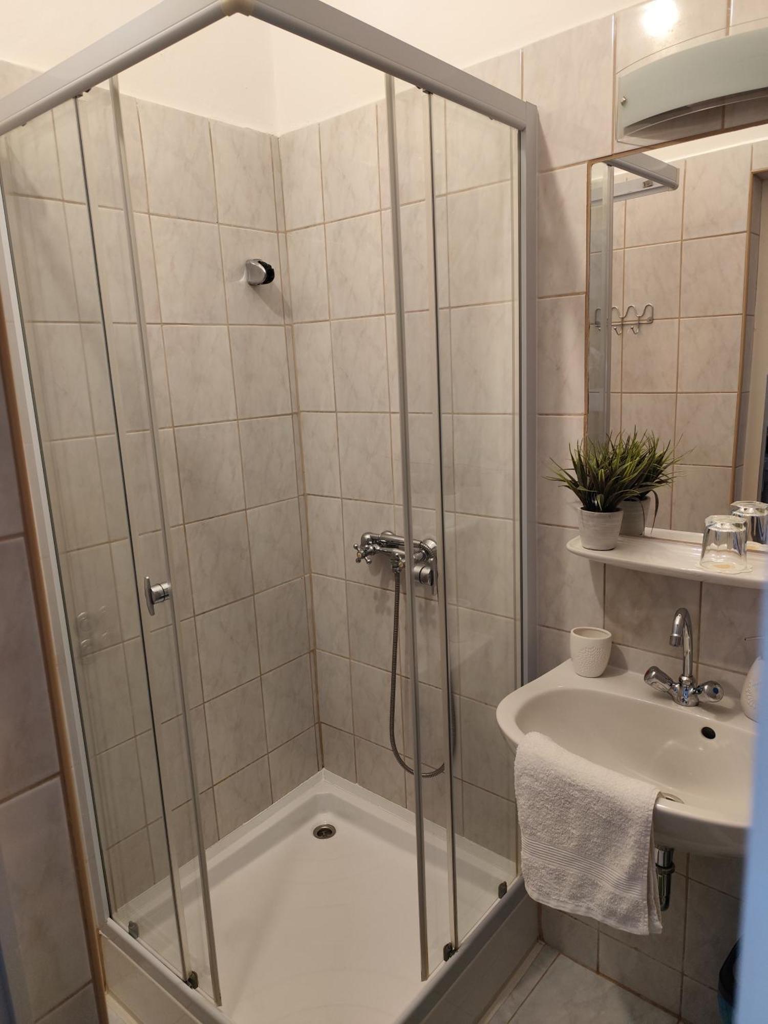 Bazilika Vendégház Eger Esterno foto